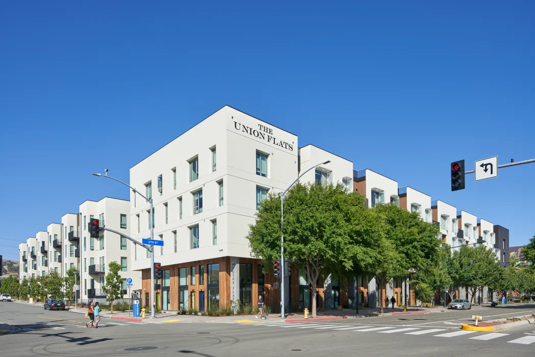 Exterior street view of Union Flats in Union City, Ca.