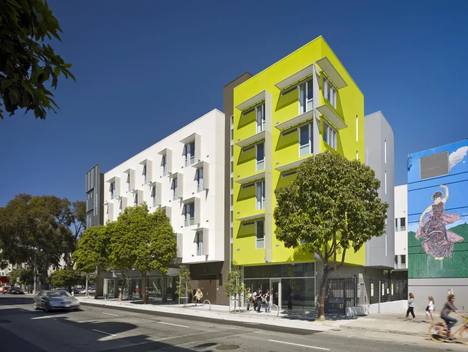 Southwest corner of Richardson Apartments in San Francisco.