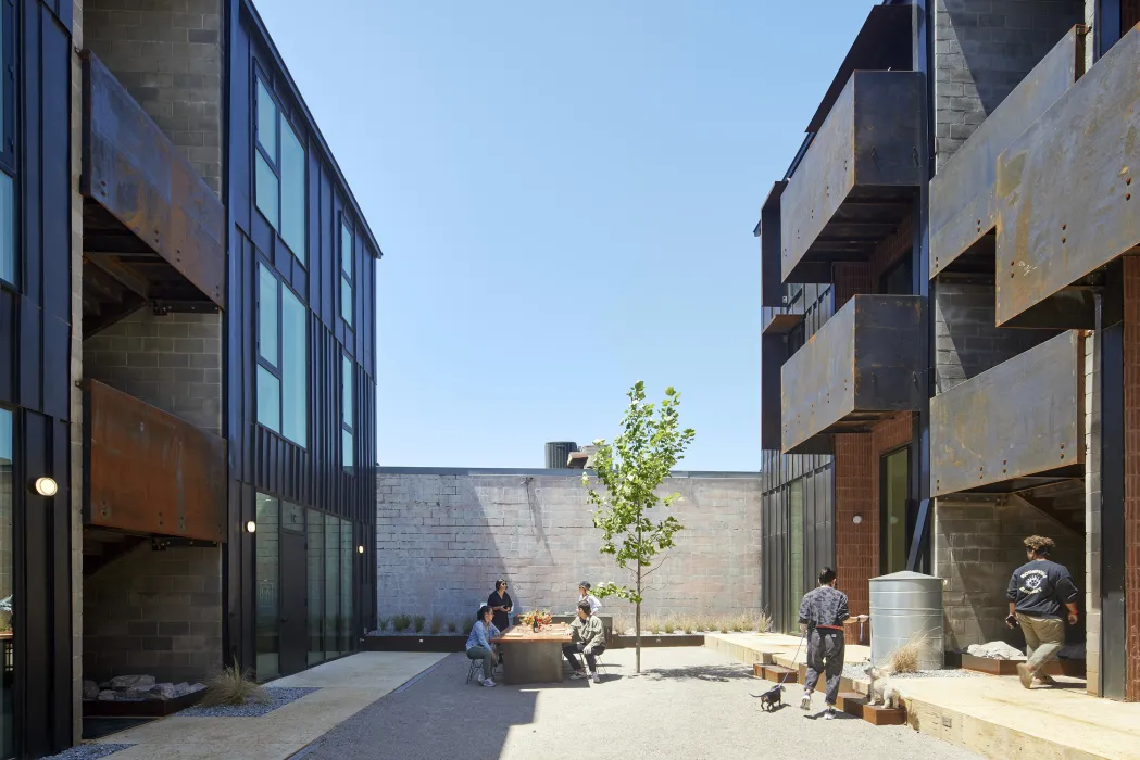 Exterior view of the courtyard at 2323 2nd Avenue South in Birmingham, Alabama.