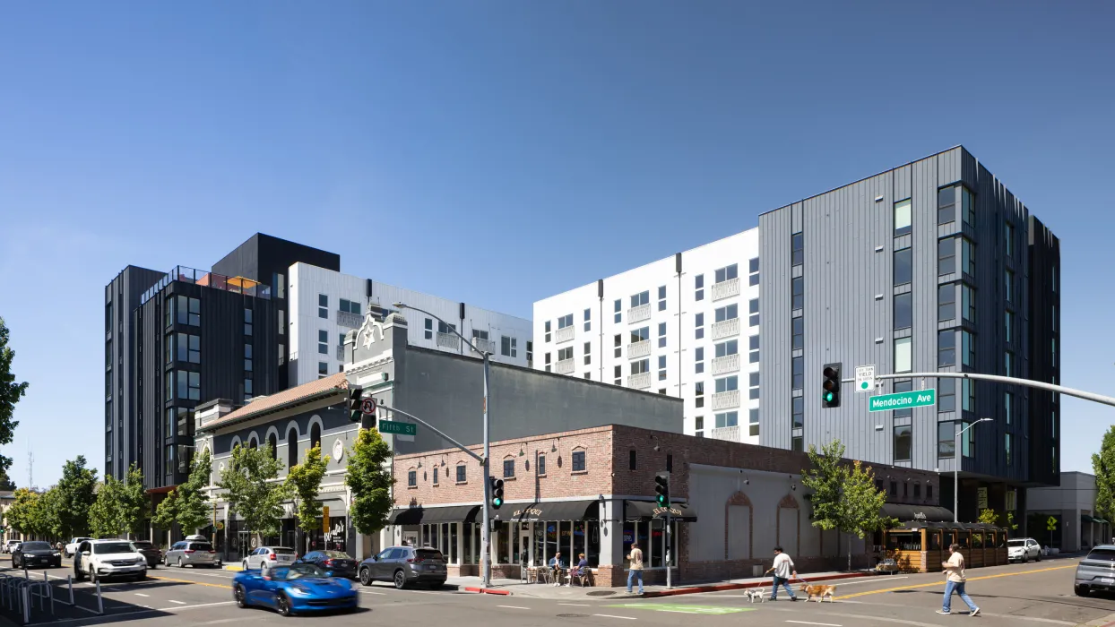 Exterior street view of Felix.