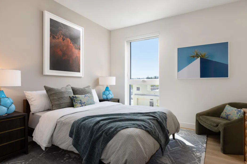 Unit bedroom at Felix.