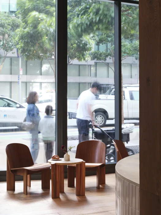 The floor to ceiling windows offers direct views to the street